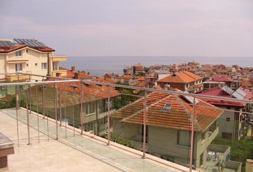 バルコニー付きスタンダードルーム, Venis