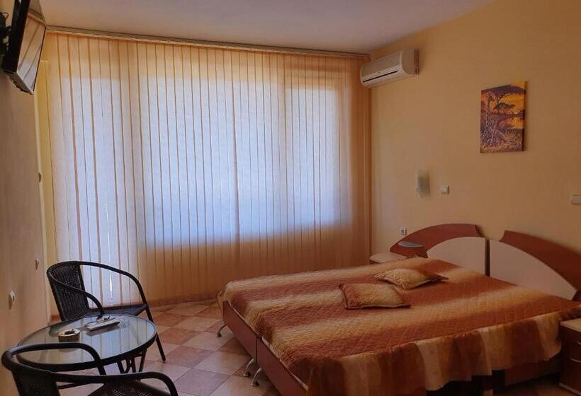 バルコニー付きスタンダードルーム, Venis