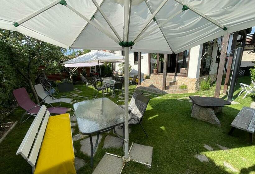 Номер Стандарт Трехместный, Guest House Elit