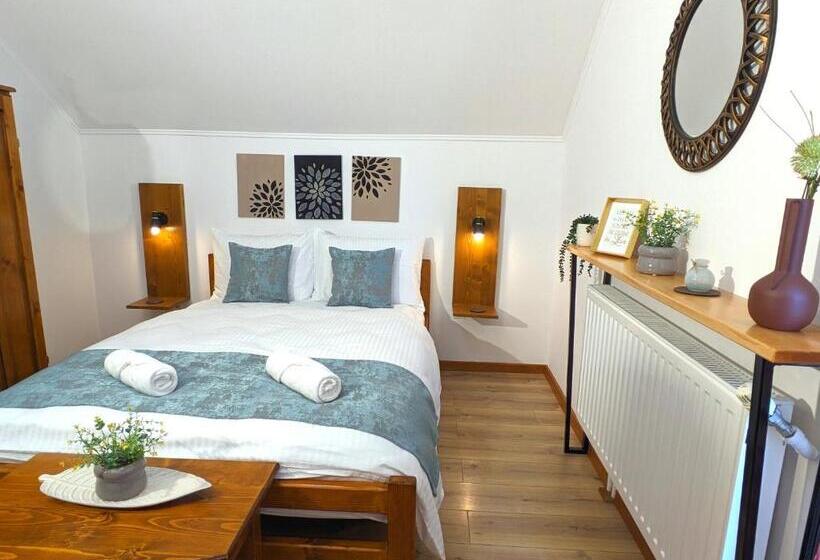 Апартаменты 1 Спальня Вид на Бассейн, Pallos Apartments