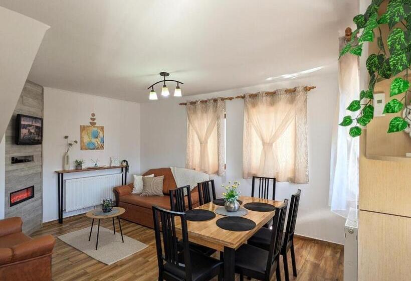 Апартаменты 2 Спальни, Pallos Apartments