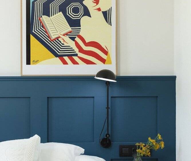 Семейный Номер, Som Nit Port Vell