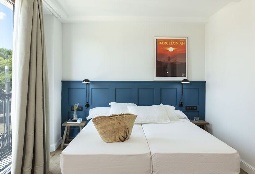 Семейный Номер, Som Nit Port Vell