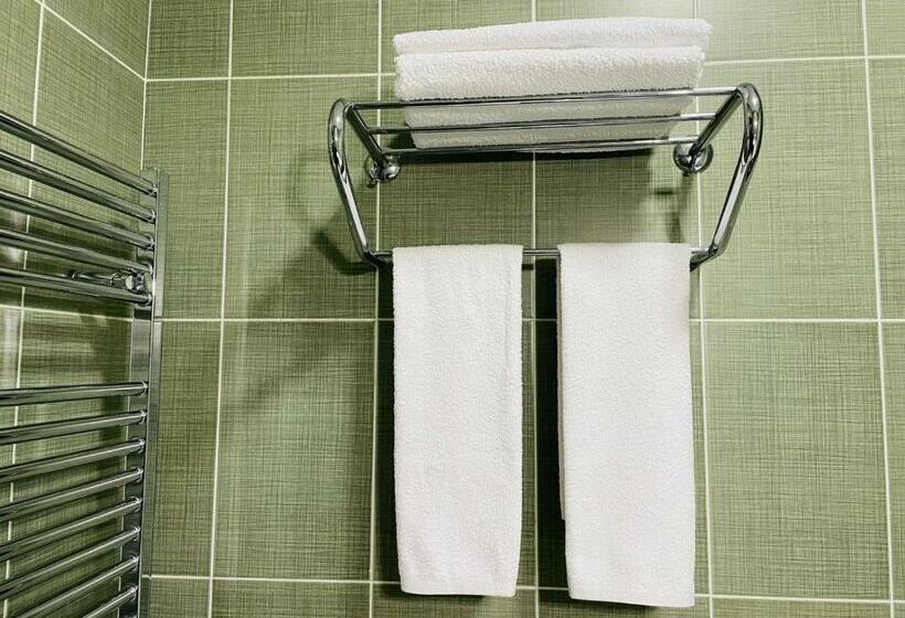 スタンダードルーム, Aura Boutique