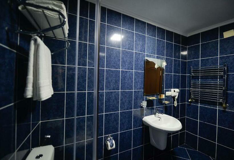 デラックスルーム, Aura Boutique