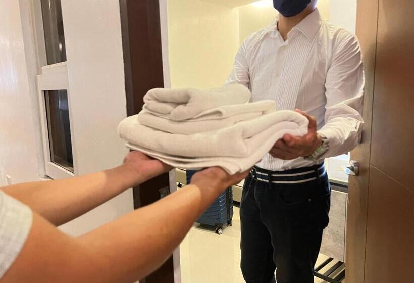 استودیوی استاندارد, Halo