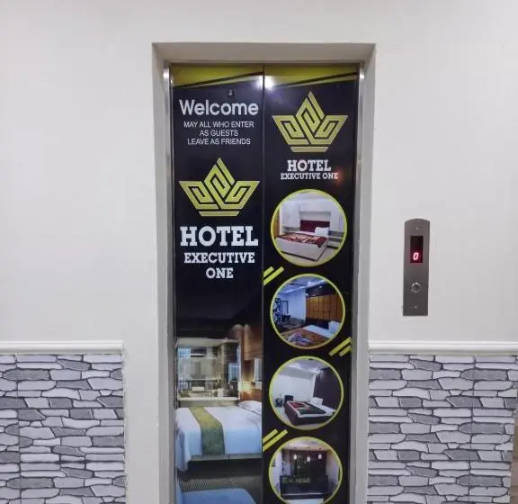 Habitación Triple Deluxe, Executive One