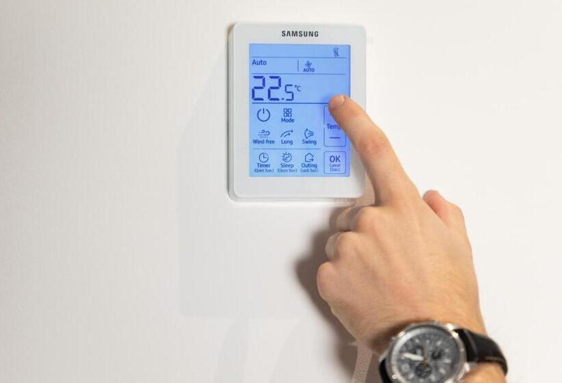 חדר בסיסי, Flaminia354 B&b