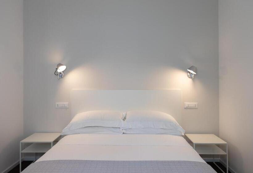 اتاق استاندارد با بالکن, Flaminia354   B&b