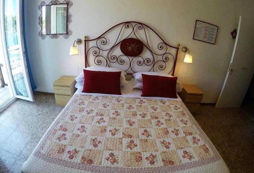 Triple Room Sea View, Sea View Sirolo Di Amedeo