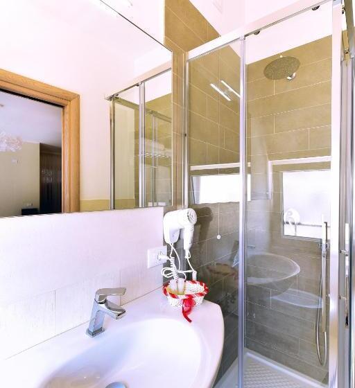 اتاق استاندارد چهار تخته با چشم‌انداز دریا, Bed & Breakfast Sud