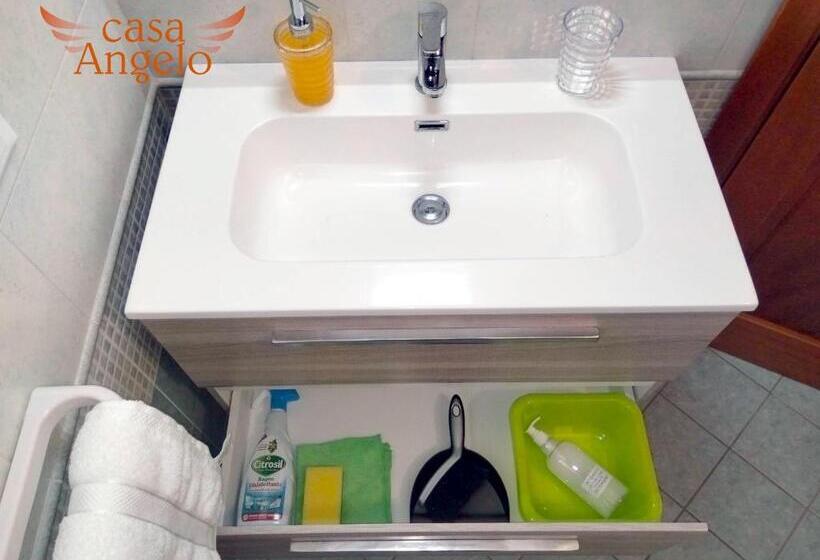 غرفة عائلية مطلّة علي البحر, Casa Angelo B&b