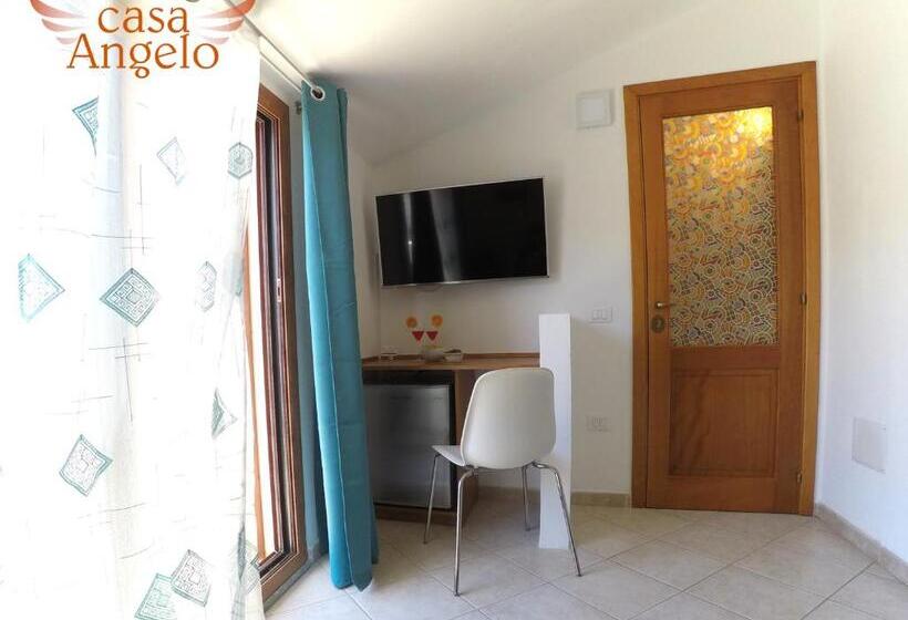 غرفة عائلية مطلّة علي البحر, Casa Angelo B&b