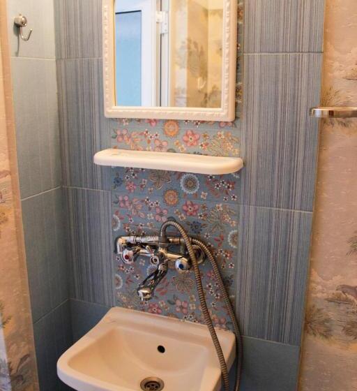 חדר סטנדרט לשלושה עם מרפסת, Villa Maris