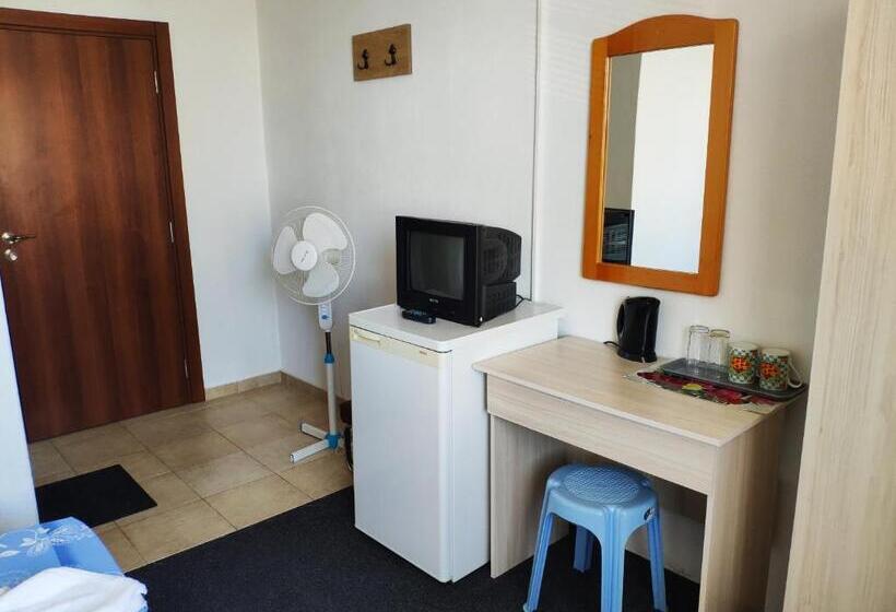 חדר סטנדרט עם מרפסת, Villa Maris