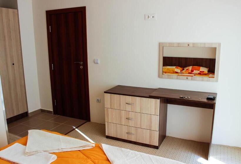 Апартаменты 1 Спальня с Террасой, Villa Maris