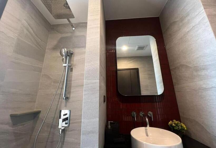 آپارتمان 1 خوابه با چشمانداز دریا, The Edge Central Pattaya