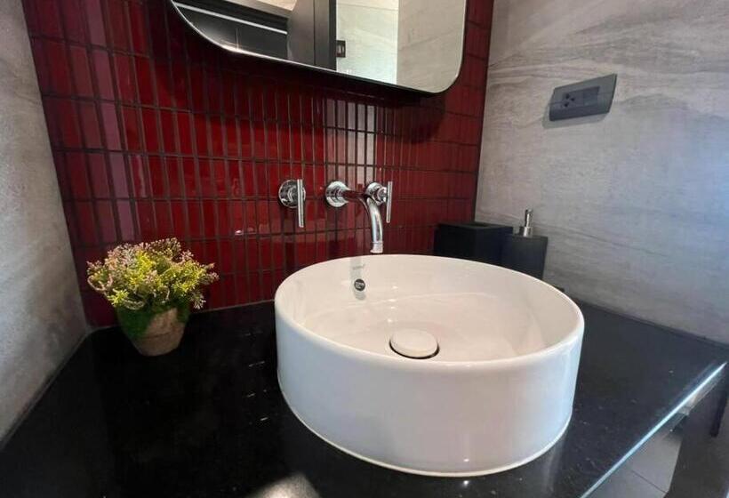 آپارتمان 1 خوابه با چشمانداز دریا, The Edge Central Pattaya