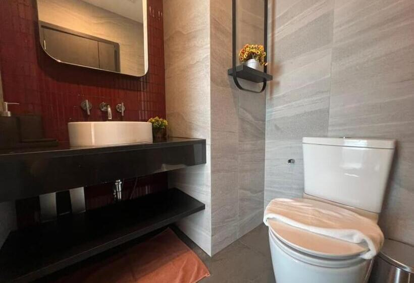 آپارتمان 1 خوابه با چشمانداز دریا, The Edge Central Pattaya