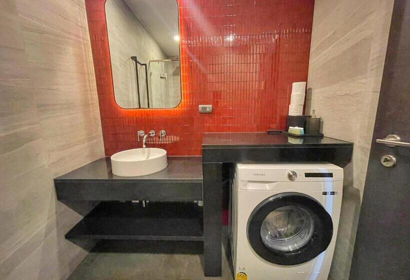 اتاق خانوادگی, The Edge Central Pattaya