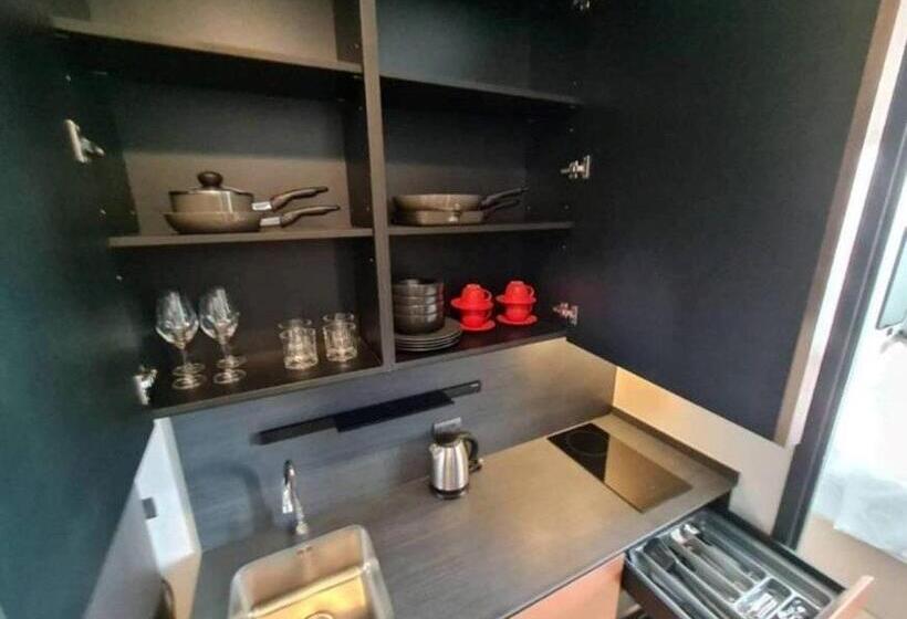 اتاق استاندارد, The Edge Central Pattaya