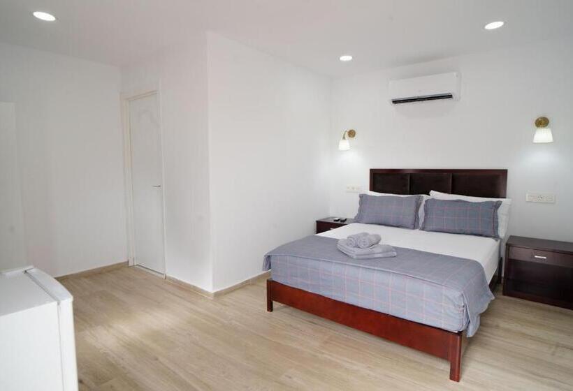 Номер Стандарт, Villa Costa Marbella