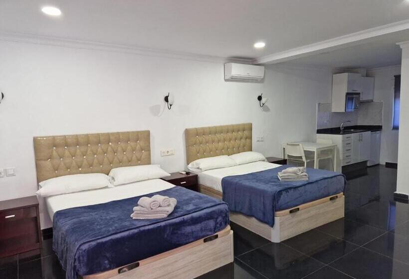 إستديو عائلى, Villa Costa Marbella