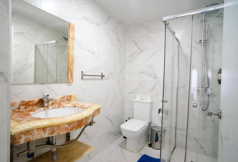 إستديو عائلى, Villa Costa Marbella