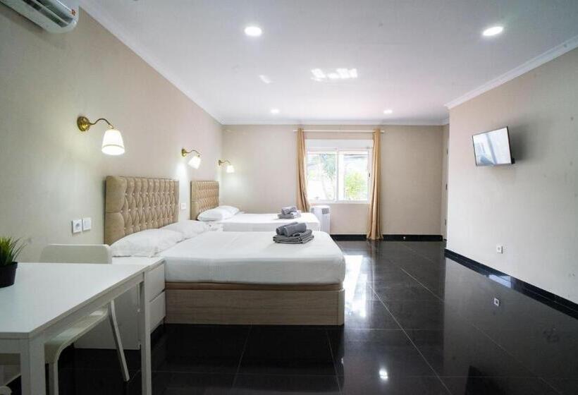 إستديو عائلى, Villa Costa Marbella