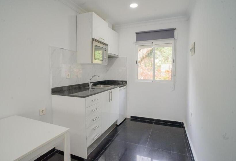 إستديو عائلى, Villa Costa Marbella