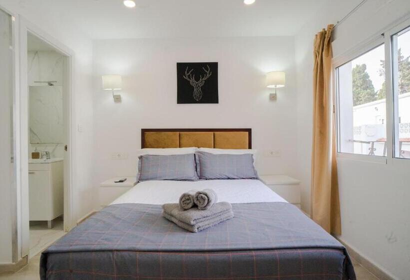 إستوديو سوبيريور, Villa Costa Marbella