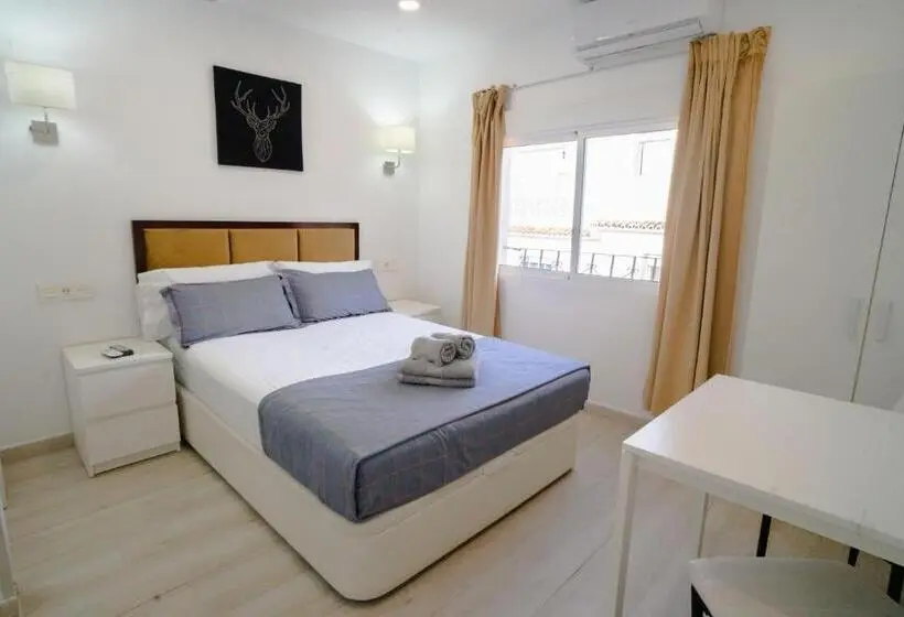 スーペリアスタジオ, Villa Costa Marbella