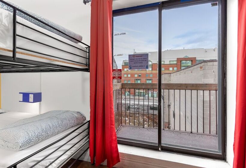 Кровать в Общей Комнате, Samesun Toronto