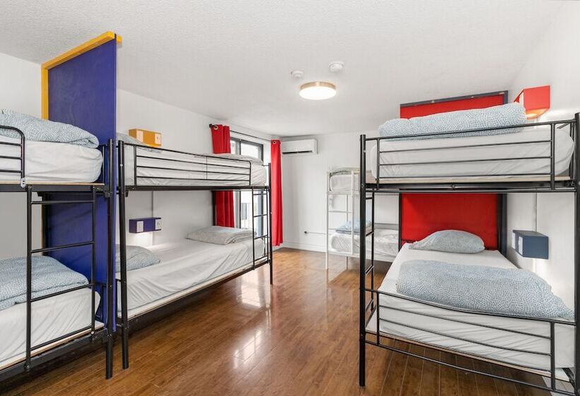 Кровать в Общей Комнате, Samesun Toronto