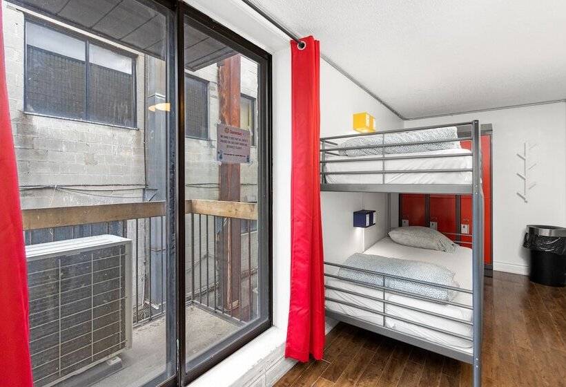 מיטה בחדר משותף, Samesun Toronto