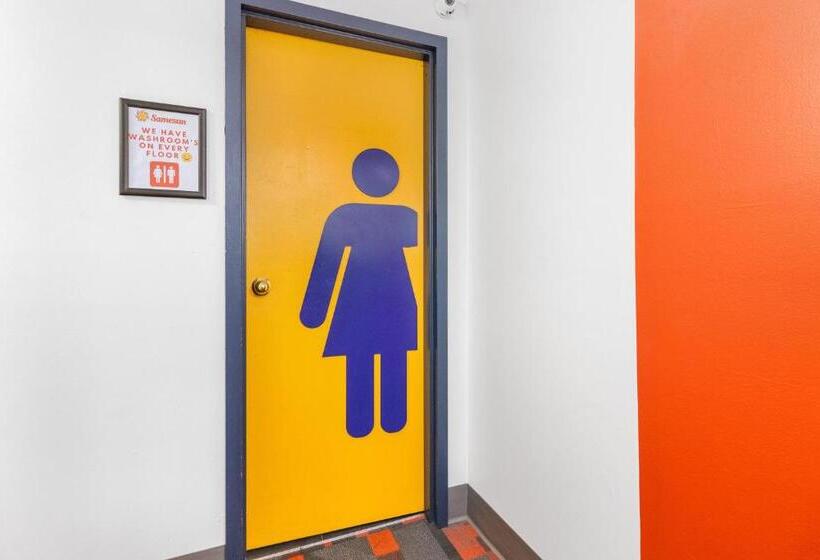 Кровать в Общей Комнате, Samesun Toronto