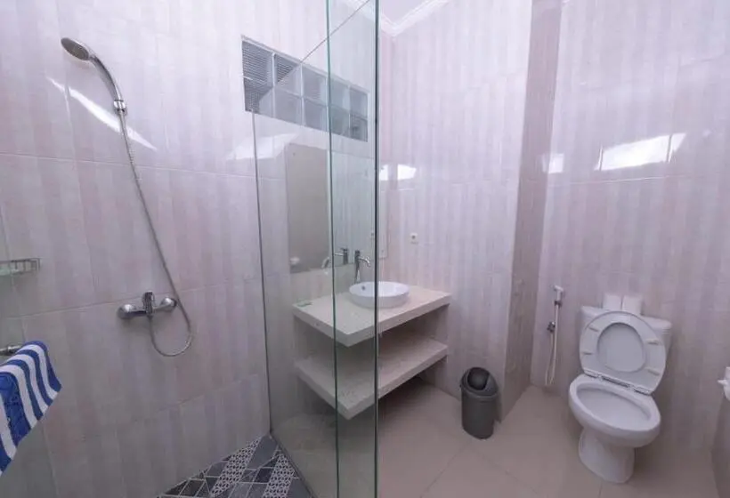 اتاق لوکس با بالکن, Su S Cottages Legian