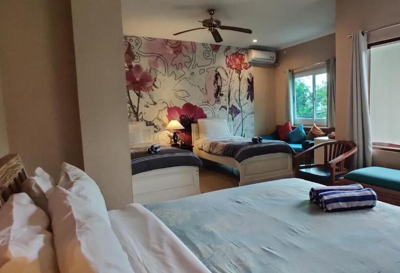 غرفة عائلية, Su S Cottages Legian