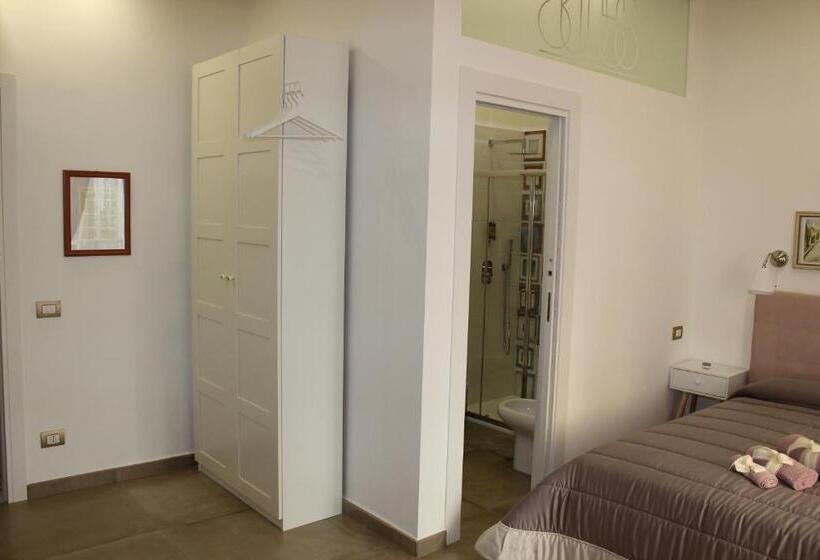 غرفة ديلوكس مزودة بشرفة, B&b 80056 Ercolano