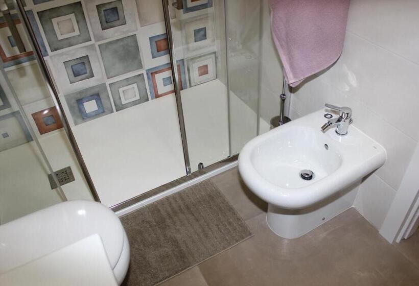 غرفة ديلوكس مزودة بشرفة, B&b 80056 Ercolano