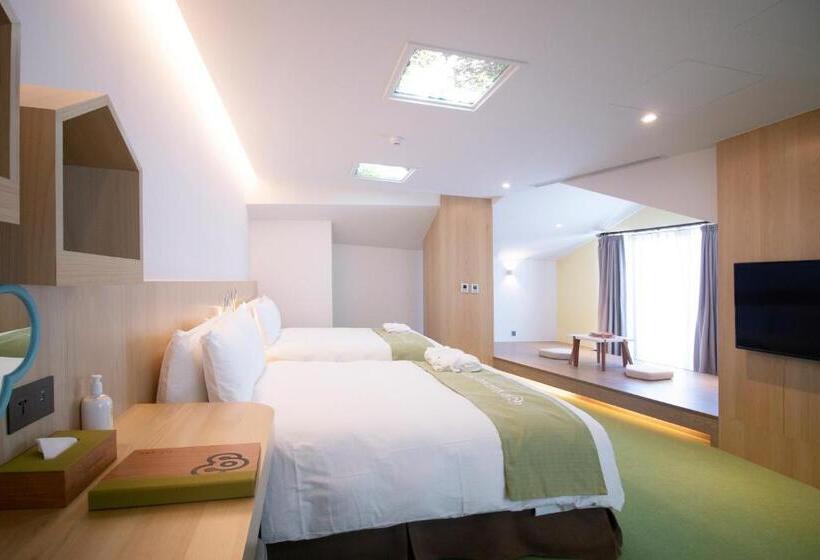 اتاق لوکس چهار تخته, Checkinn Magi Kids