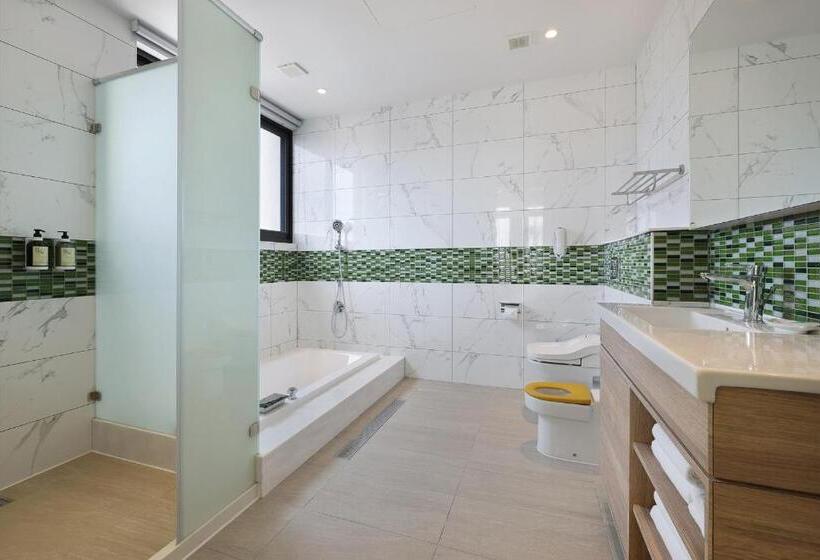 اتاق پریمیوم چهارنفره, Checkinn Magi Kids