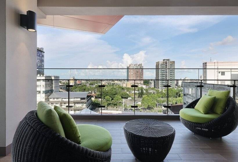 سوییت لوکس, Checkinn Magi Kids