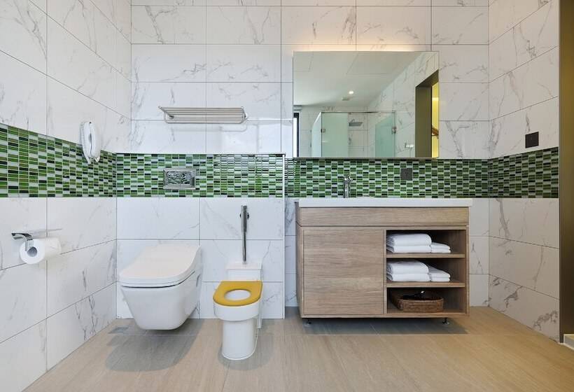 اتاق پریمیوم چهارنفره, Checkinn Magi Kids