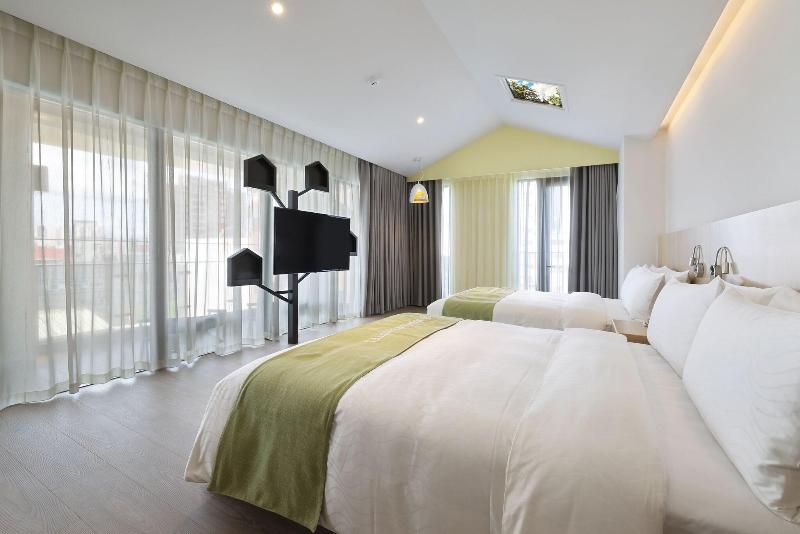 سوییت لوکس, Checkinn Magi Kids