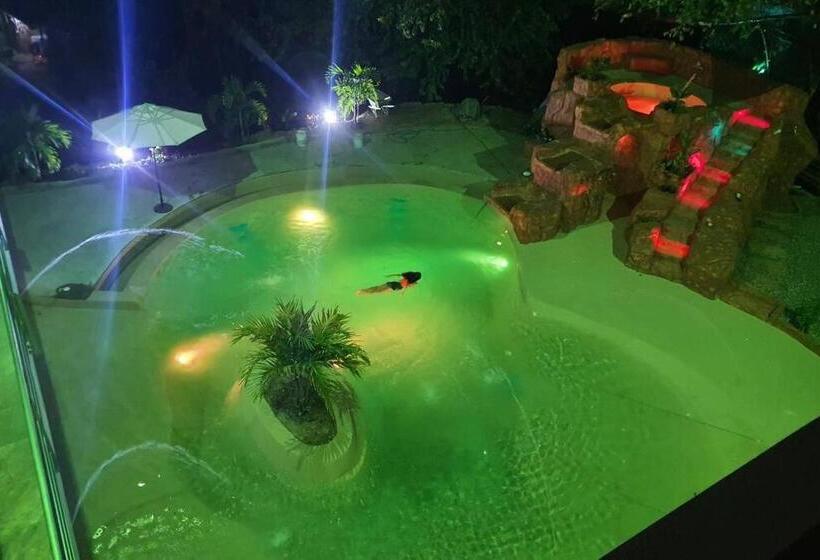 带阳台的豪华间, Quinta Shaddai Melgar