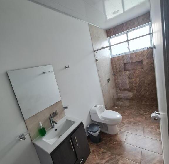 高品质的四人房间, Quinta Shaddai Melgar