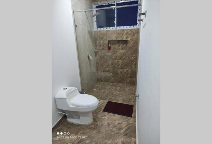 高品质的四人房间, Quinta Shaddai Melgar