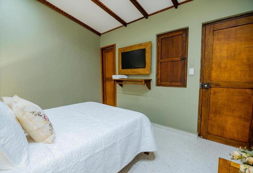 חדר סטנדרט, Scalea Di Mare