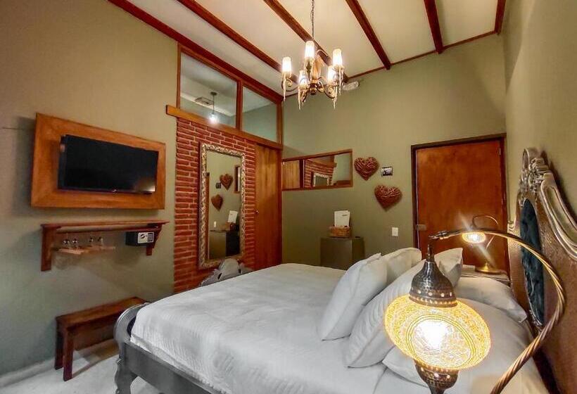 סוויטה, Scalea Di Mare